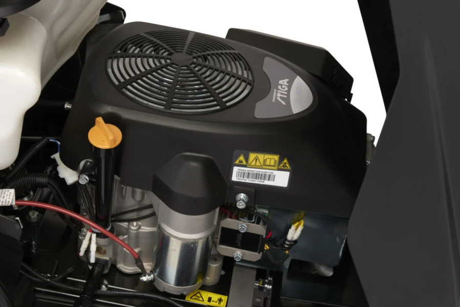 Alpina Benzine Tuintraktor AT4 84 HA - Image 3