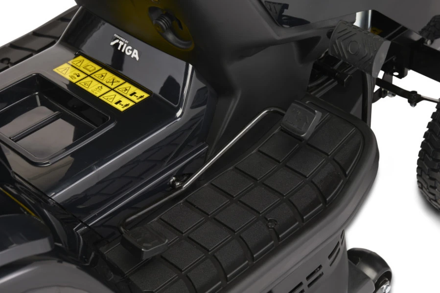 Alpina Benzine Tuintraktor AT4 84 HA - Image 4