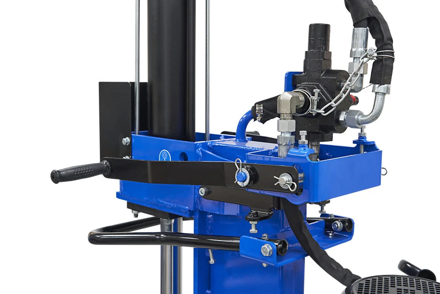 HBM 20 Ton Professionele Staande Houtklover 400 Volt - Image 10