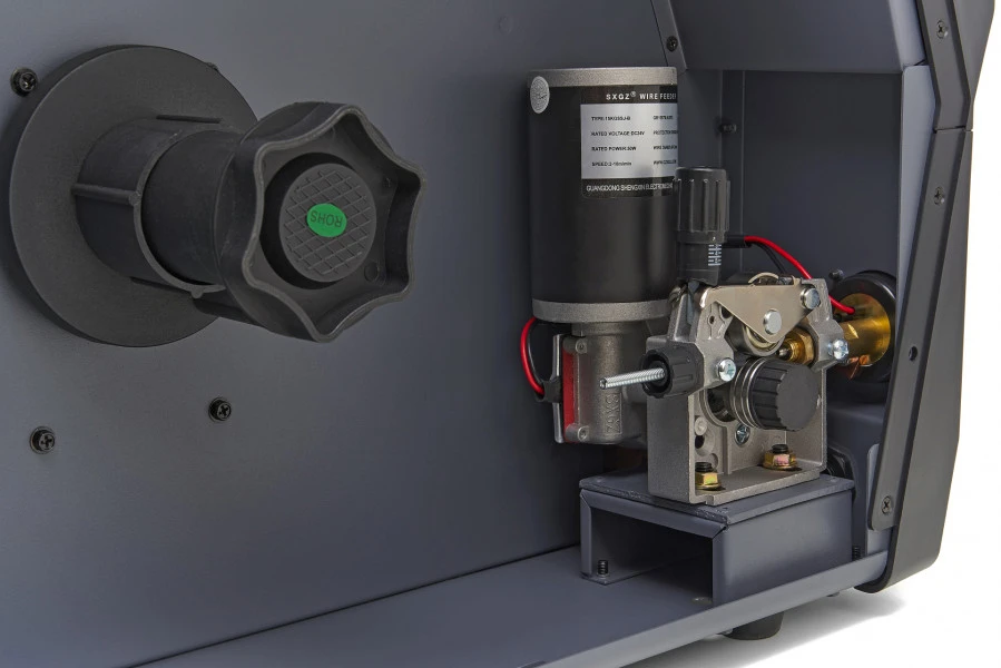 HBM 230 CI Synergic Mig Lasinverter Met Digitaal Display En IGBT Technologie - Image 5
