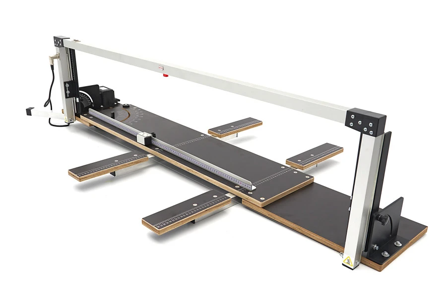 HBM 200 W Schuimsnijder Met Poten